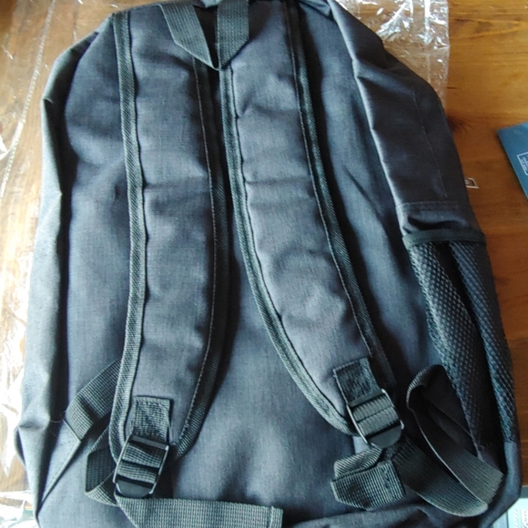 Backpack - Picture 4 of 4